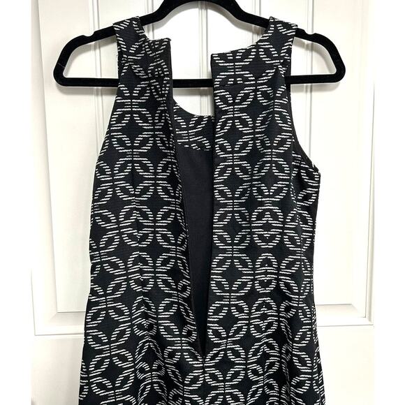 Evan Picone Geometric Sheath Dress 4 Black Gray Sleeveless Career Cocktail Party - Picture 8 of 13